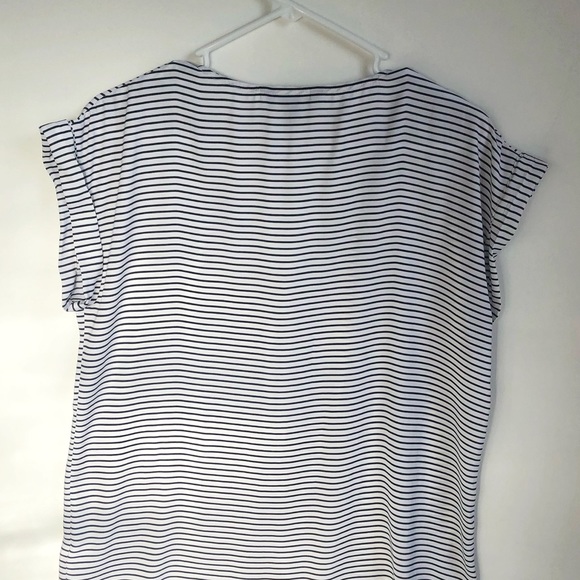 Express Women’s Blouse Size Medium - Picture 2 of 4